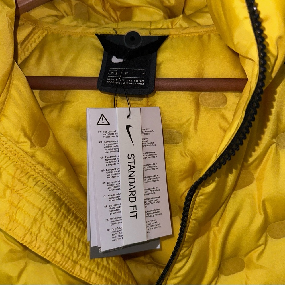 NIKE NSW TECH PACK DOWN FILL YELLOW COAT & PARKA JACKET CUS770-010 MEN’S LNWT - Picture 11 of 16